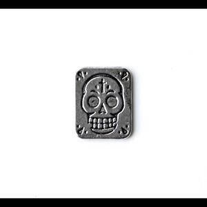Skull Lapel Pin